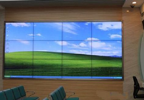 临湘液晶拼接屏的另类用法。